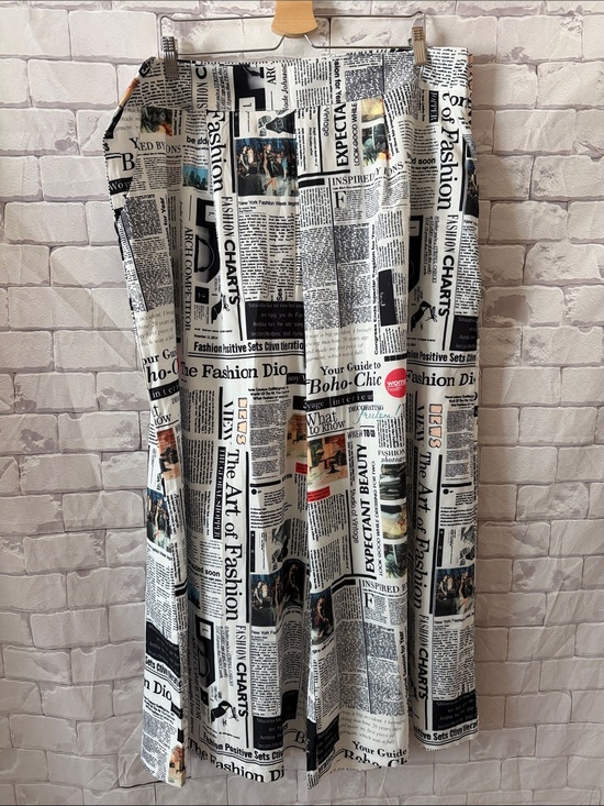 SHEIN Pants - SHEIN Black & White Newspaper Print Wide Leg Pants